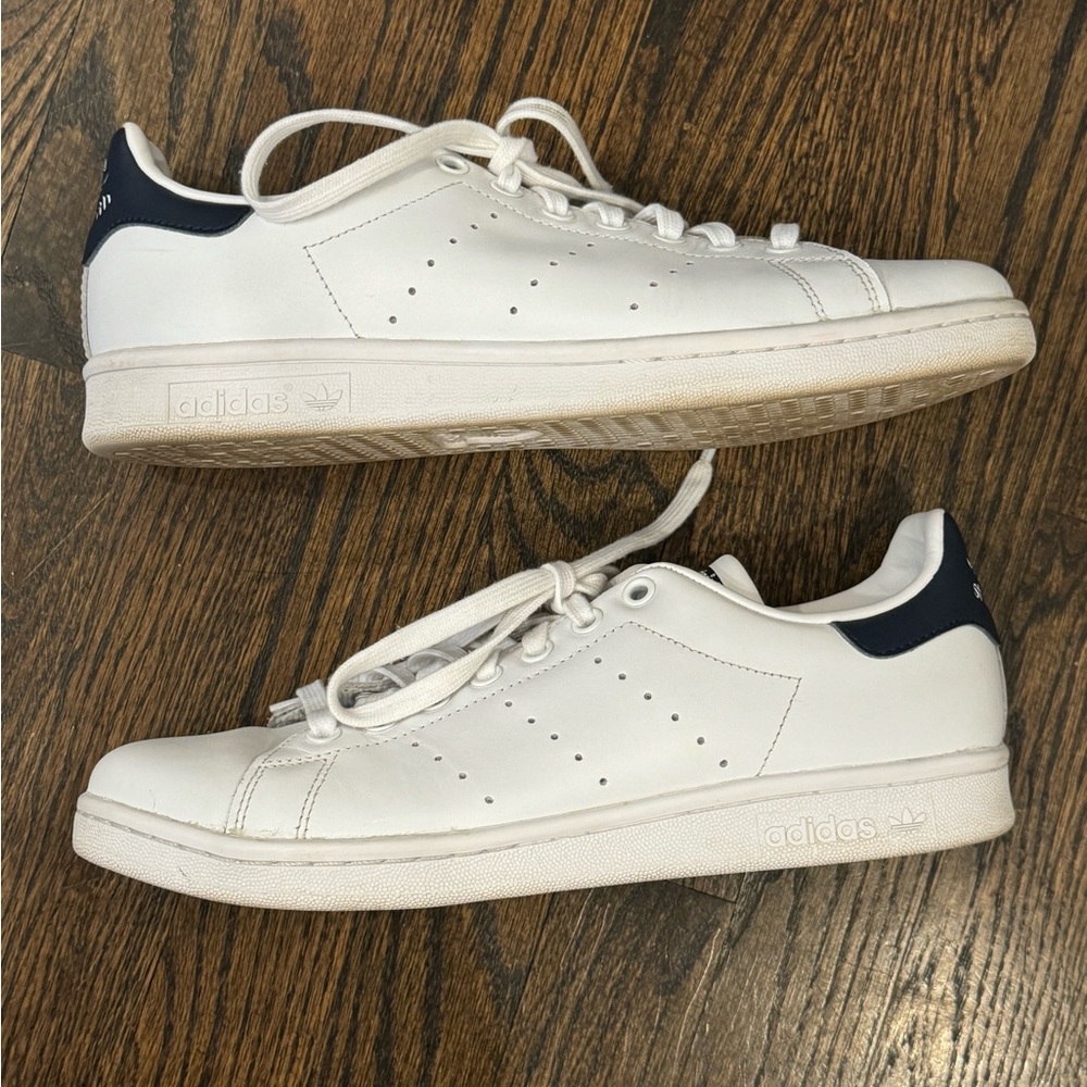 adidas Originals Stan Smith Sneaker size 9 Women's navy and white - Picture 8 of 11